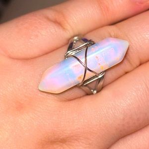 Beautiful crystal adjustable ring